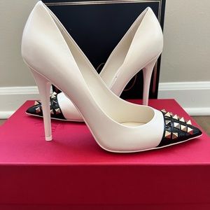 Valentino rockstud pumps